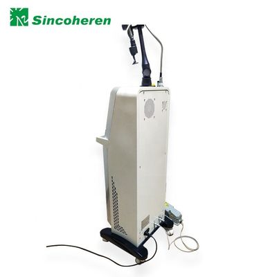 Refroidissement par l'eau machine partielle Vaginal Tightening de laser de CO2 de 12,1 pouces